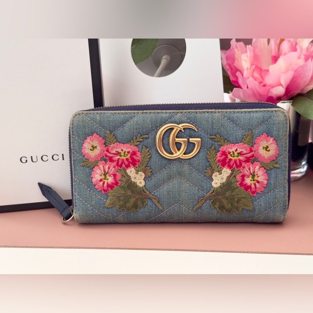 Gucci Marmont Denim Floral Zippy Wallet - Picture 1 of 14